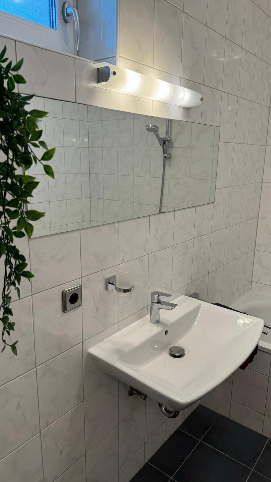 City Apartement Linz Fuer 5 Gaeste Mit Self-Checkin Und Kueche Ngoại thất bức ảnh